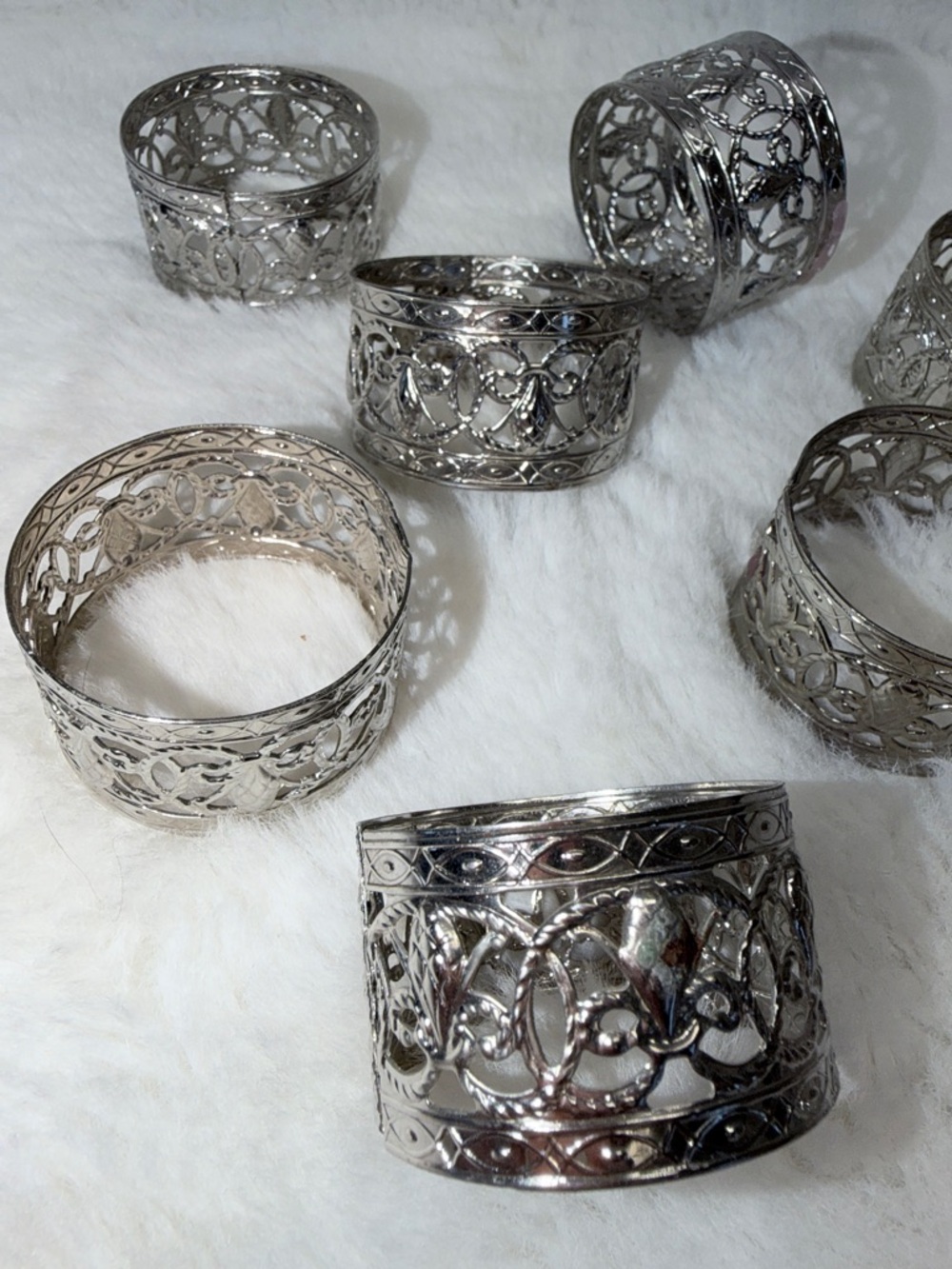 8 Intricate Silver Color Filigree Napkin Rings - 2 inch Diameter Fine Dining 🌹